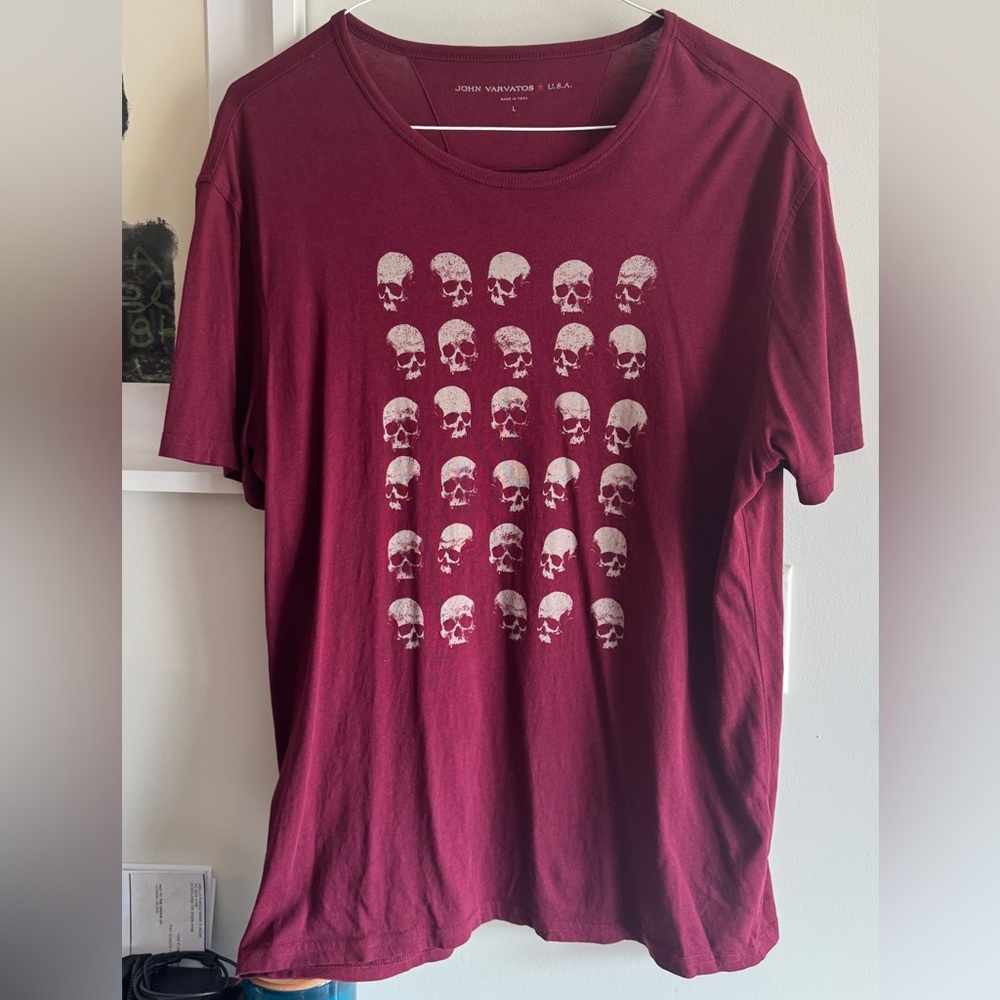 John Varvatos Men's Bordeaux Red Skulls Graphic Print Crew-Neck T-Shirt